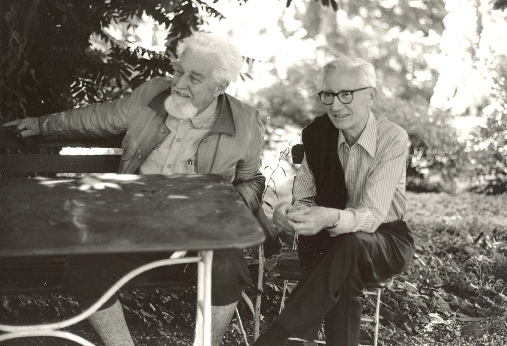 Konrad Lorenz (izquierda) y Niko Tingerben (derecha), pioneros en el estudio del comportamiento animal. Uno de los discípulos más célebres del neerlandés es el biólogo evolutivo y divulgador científico Richard Dawkins.