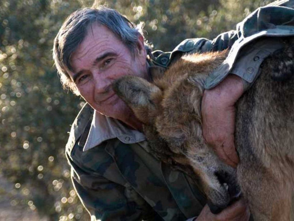 Marcos Rodríguez Pantoja, niño feral encontrado en Sierra Morena en 1965. Se trata del único caso descrito de niño selvático documentado en España.