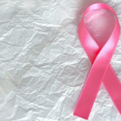 El 19 de octubre es el D&iacute;a contra el C&aacute;ncer de Mama y el lazo rosa el s&iacute;mbolo de su lucha desde 1992.